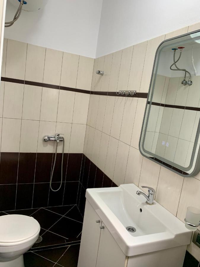 Bardhi Apts Саранде Екстериор снимка